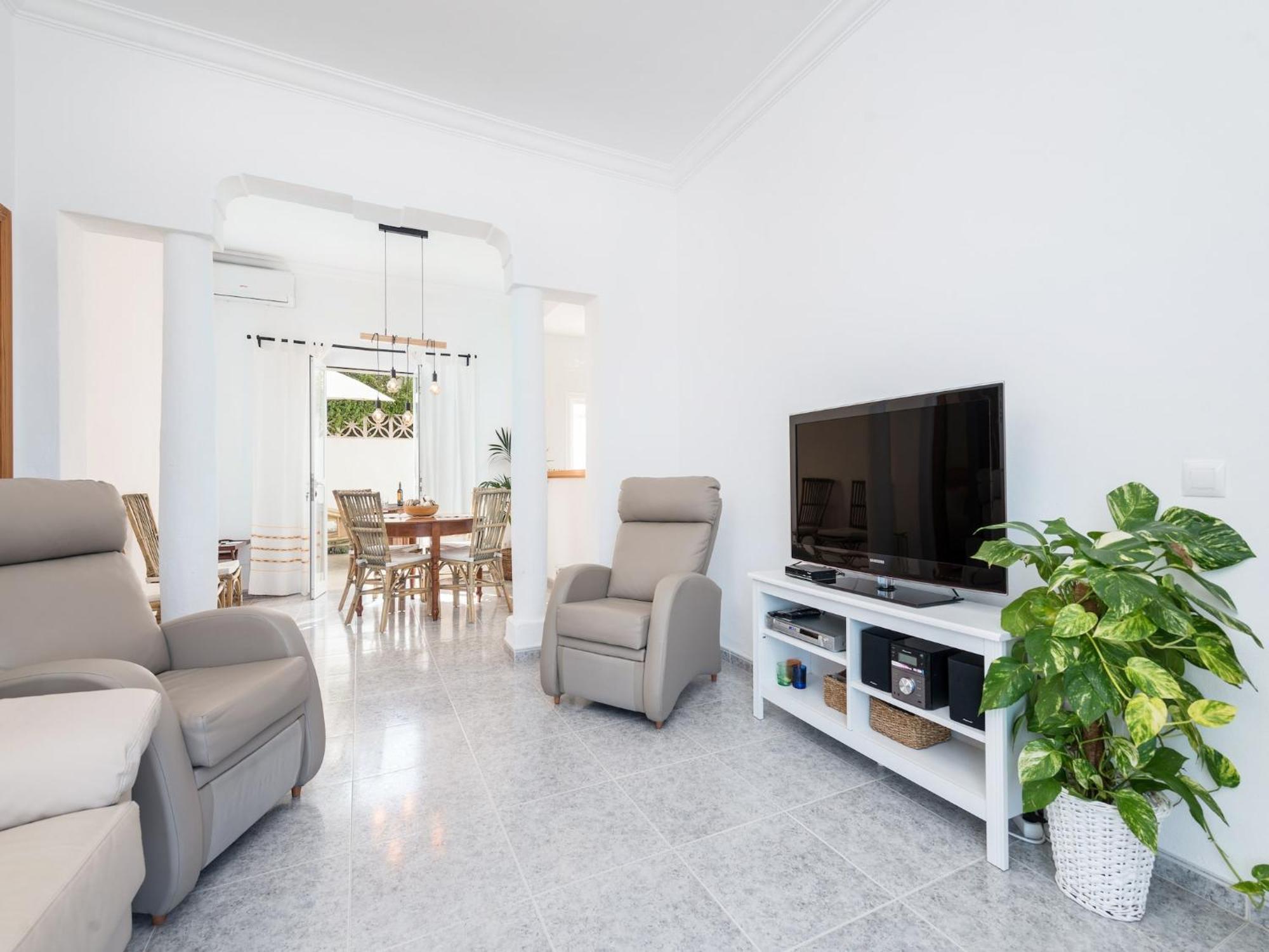 Chalet Terrific House In With Wifi Alcúdia